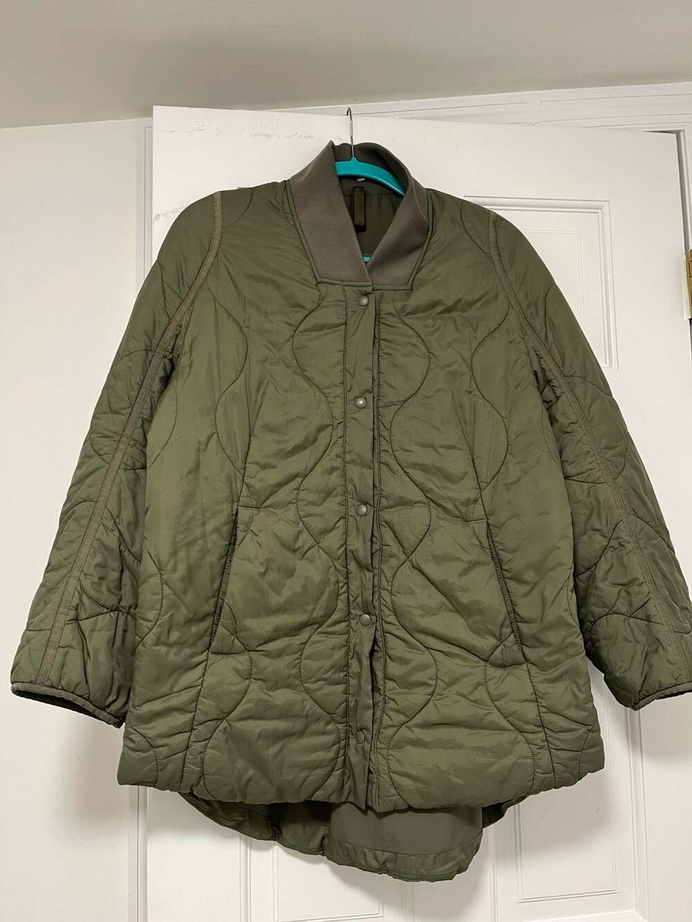 Lululemon Quilted Light Insulation Jacket Size 4 Olive women’s